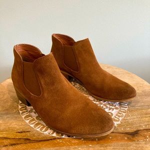 BP Genuine Suede Ankle Bootie Brown Women’s Size 7.5M Low Heels